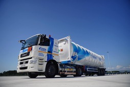 KAMAZ-5490 Neo freight trucks custom made to Gazprom's order are equipped with an air suspension system that provides the required conditions for safe transportation of helium.