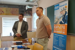 Oleg Podsvirov, Head of the Office of the Chief Process Engineer at Gazprom Pererabotka Blagoveshchensk (in the picture on the right).
