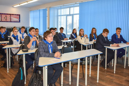 Eco-dictation took 45 minutes, and the students answered 25 questions on a variety of topics, from global to everyday ones: protected areas, flora and fauna, climate, environmental protection, "green" energy, ecology of the Arctic and Baikal.