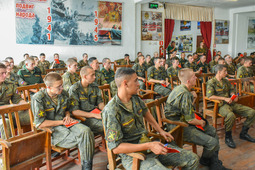 Gazprom Pererabotka Blagoveshchensk specialists held several career guidance meetings in the military units located in the surroundings of Belogorsk in the Amur Region.
