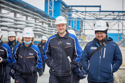 Teachers and postgraduates majoring in cryogenic gas mixtures separation process got acquainted with the features of the process at one of the most modern and high-tech gas processing plants.
