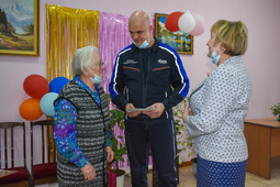 Gifts from Gazprom Pererabotka Blagoveshchensk LLC: state-of-the-art projector, laptop, screen and TV were brought and installed in Veteran house leisure center in Svobodny back in early March.