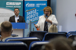Gleb Fedotov, Investment support and social policy chief expert in Sibur LLC in Blagoveshchensk; Galina Tkachenko, Public Council Chairman of Amur Integrated project AGPP/AGCC (from left to right).