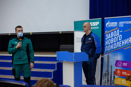 Alexey Vereshchagin, General Director of Amur GCC LLC; Andrey Belousov, Deputy General Director of Gazprom Pererabotka Blagoveshchensk LLC (left to right)
