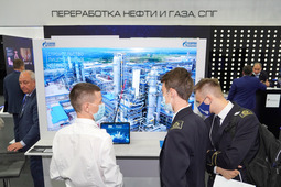 The exhibit is equipped with VR-system, so that all of them can have a virtual tour on the Amur GPP, not mentioning the reference materials and footages of the project implementation.