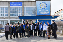 Teachers of the college talked to the tenth graders about professions that are in demand at the Amur GPP and which can be obtained in the educational institution.