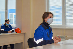 In addition, the students got acquainted with the regulations, the instructions on occupational safety and the other compulsory documents of Gazprom Pererabotka Blagoveshchensk LLC acting as the investor, the owner and the operator of the Amur GPP.