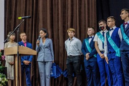 Contracts on employer-sponsored education were awarded to 21 graduates that will study in basic universities and colleges of Gazprom PJSC: Gubkin University, Saint Petersburg Mining University, Tomsk Polytechnic University and other universities. The most successful university graduates will be hired to Amur GPP.