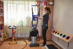 "We have managed to obtain a good instruction coordinator in adapted physical education. The specialized rehabilitation equipment was necessary in order to develop effective methods of rehabilitation. We approached Gazprom Pererabotka Blagoveshchensk LLC, our partner, and we got help from it," Anna Bykovskaya, Deputy Director of Lada multiservice centre in Svobodny, thanked the gas industry professionals.