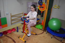 Gazprom Pererabotka Blagoveshchensk (investor, owner and operator of the Amur GPP) helped to purchase the specialized rehabilitation equipment for handicapped children.